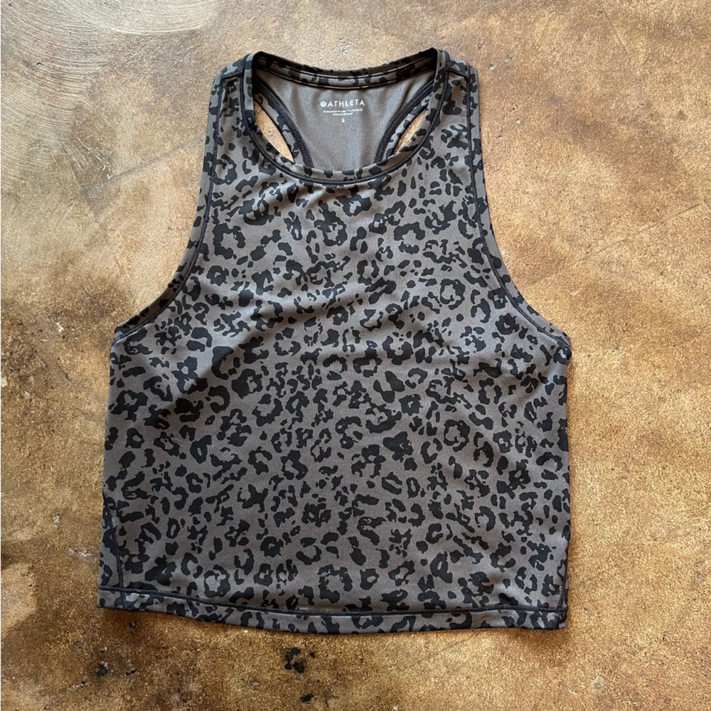 Athleta Shanti cropped high neck tank
